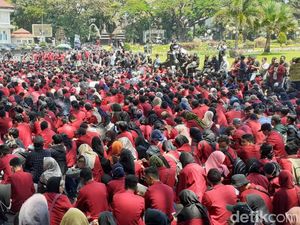 Gabungan Mahasiswa Demo di DPRD Kota Malang, Apa Saja Tuntutannya? Gabungan Mahasiswa Demo di DPRD Kota Malang, Apa Saja Tuntutannya?