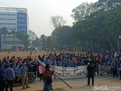 Sumsel Bergerak! Mahasiswa Palembang Turun ke Jalan Demo Tolak RKUHP