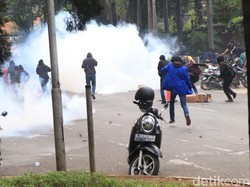 Demo Ricuh di Bandung Timbulkan Korban dari Polisi-Mahasiswa