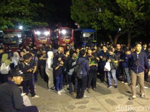 Akan Aksi ke Jakarta, Mahasiswa Semarang Tertahan di Polres Brebes