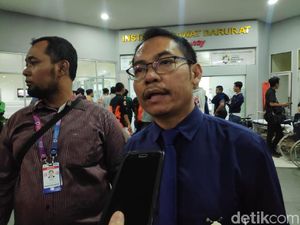1 Orang Massa Demo Dilarikan ke RSPP, Jari Retak 1 Orang Massa Demo Dilarikan ke RSPP, Jari Retak