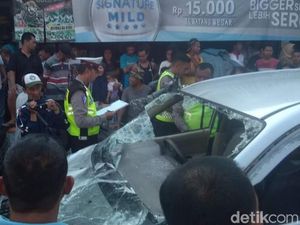 7 Kendaraan Tabrakan Karambol di Magetan, Satu Orang Tewas