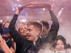 Daftar Gamer Berpenghasilan Tertinggi Dunia