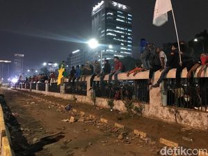 Begini Kondisi Depan DPR Usai Polisi Pukul Mundur Mahasiswa