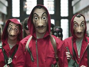 Awas Virus! Streaming The World of The Married dan Money Heist Awas Virus! Streaming The World of The Married dan Money Heist
