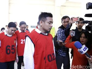Zul Zivilia Divonis 18 Tahun, Ini Alasan Sang Vokalis Edarkan Narkoba Zul Zivilia Divonis 18 Tahun, Ini Alasan Sang Vokalis Edarkan Narkoba