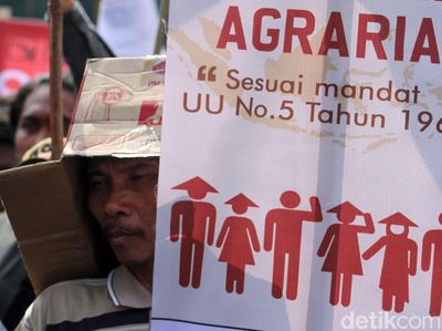 Massa Petani Mulai Aksi di Gedung DPR