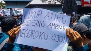 Avengers hingga Sobat Ambyar di Aksi Mahasiswa