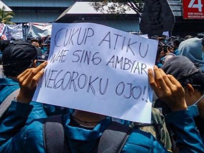 Avengers hingga Sobat Ambyar di Aksi Mahasiswa