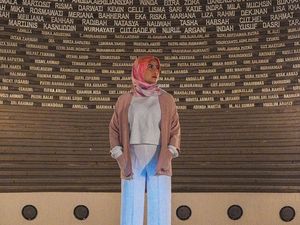 Awkarin Berhijab di Aceh, Ini Deretan Gayanya yang Bikin Adem