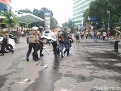 Ricuh Demo di Medan, 53 Orang Diamankan Polisi