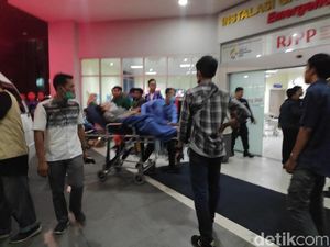 Mayoritas Demonstran di RSPP Korban Gas Air Mata, Ada yang Histeris Mayoritas Demonstran di RSPP Korban Gas Air Mata, Ada yang Histeris