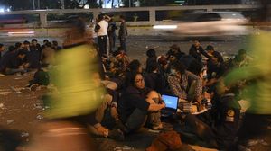 Massa Mahasiswa Masih Bertahan di DPR