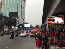 Flyover Slipi Arah Cawang Diblokade Mahasiswa, Lalu Lintas Semrawut
