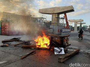 Imbas Ricuh Demo Mahasiswa di Makassar, Material Proyek Tol Pettarani Rusak