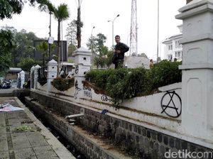 Perusakan dan Ricuh Demo di Bandung Terjadi Setelah Mahasiswa Pulang Perusakan dan Ricuh Demo di Bandung Terjadi Setelah Mahasiswa Pulang