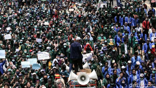 Mahasiswa Mulai Kepung DPR