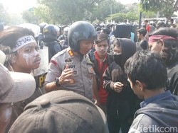 1 Orang Diamankan Saat #BengawanMelawan Ricuh, Polisi: Diduga Provokator