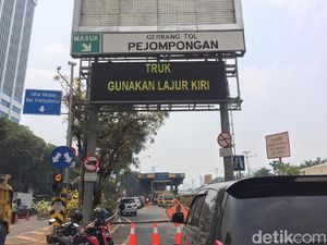 Hangus Pasca Demo Mahasiswa, GT Pejompongan Belum Beroperasi