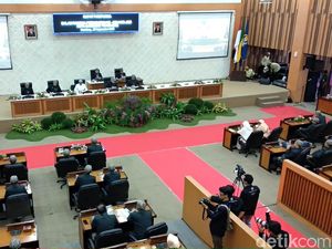 Tak Hanya PSI, Fraksi Demokrat DPRD Bandung Juga Tolak RAPBD 2022 Tak Hanya PSI, Fraksi Demokrat DPRD Bandung Juga Tolak RAPBD 2022