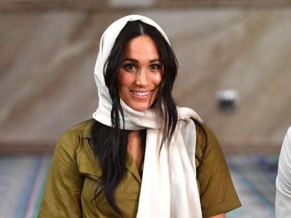 Cantiknya Meghan Markle Berkerudung Saat Berkunjung ke Masjid di Afrika