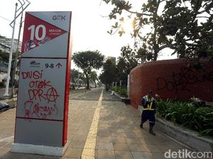 Sedih, Kawasan GBK Jadi Sasaran Vandalisme Demonstran