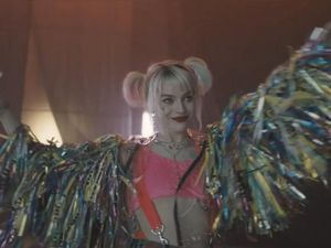 Margot Robbie Ungkap Hubungan Birds of Prey dan Suicide Squad