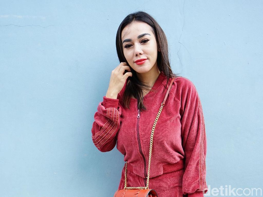 Ngaku Bisa Lihat Kepribadian Orang, Bebby Fey Kok Bisa Ketipu Atta? Ngaku Bisa Lihat Kepribadian Orang, Bebby Fey Kok Bisa Ketipu Atta?