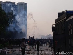 Tiga Langkah Pertolongan Pertama Terkena Gas Air Mata