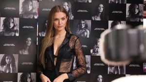 Josephine Skriver: Dulu Pemain Bola, Kini Model Victorias Secret