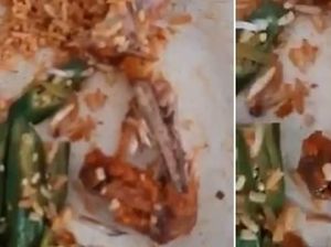 Hii!! 5 Kejadian Menjijikkan Binatang Masuk ke Dalam Makanan