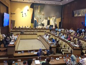 Ibu Kota Pindah, Anies Minta Pemerintah Tak Lupakan Jakarta Ibu Kota Pindah, Anies Minta Pemerintah Tak Lupakan Jakarta