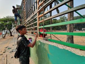 Pagar Gedung DPR yang Jebol saat Demo Mahasiswa Kini Dicat