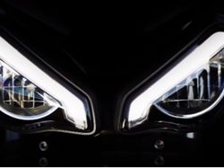 Triumph Mulai Bocorkan Model Baru Street Triple RS