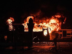 Draf Final RKUHP: Hina DPR, Kejaksaan, Polri, dan Pemda Dipenjara 18 Bulan! Draf Final RKUHP: Hina DPR, Kejaksaan, Polri, dan Pemda Dipenjara 18 Bulan!