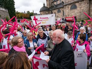 Ditegur Vatikan, Perempuan Katolik di Jerman Tuntut Reformasi Gereja