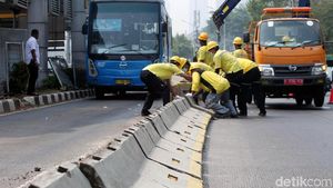 Paska Demo Rusuh Pembatas Busway Gatsu Mulai Diperbaiki