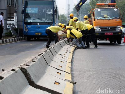 Paska Demo Rusuh Pembatas Busway Gatsu Mulai Diperbaiki