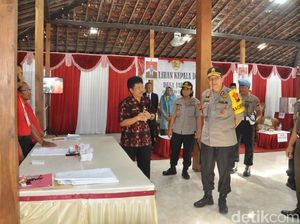 Naik Heli, Kapolda Jateng Pantau Pilkades Serentak di Wonogiri