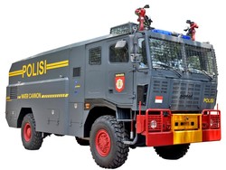 Water Cannon Pindad yang Bisa Sembur Air Hingga 50 Meter