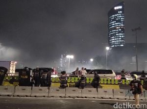 Ricuh di Slipi, Satu Orang Diamankan Polisi Ricuh di Slipi, Satu Orang Diamankan Polisi