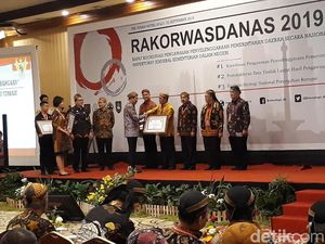 Kemendagri Beri Penghargaan Pengawasan Terbaik untuk 5 Pemprov