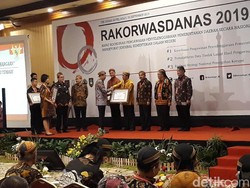 Kemendagri Beri Penghargaan Pengawasan Terbaik untuk 5 Pemprov