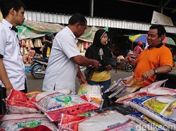 Bulog Gelar Operasi Pasar Stabilkan Harga di Tulungagung