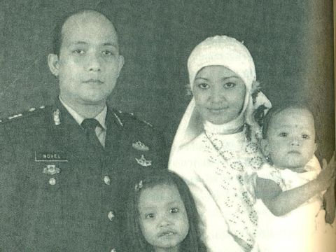 Novel Baswedan dan keluarga