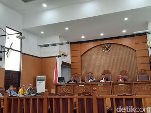 Bamsoet Tak Hadir, Sidang Gugatan 261 Lulusan SKD CPNS Ditunda