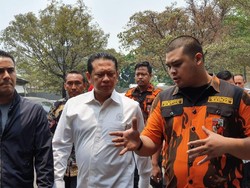 Ketua DPR: Beberapa Ketua BEM Lapor ke Saya, Perusuh Semalam Bukan Mahasiswa