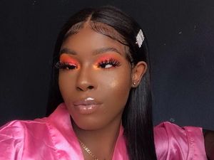 Inspiratif, Kisah Makeup Artist Buta yang Buktikan Kamu Bisa Jadi Apapun Inspiratif, Kisah Makeup Artist Buta yang Buktikan Kamu Bisa Jadi Apapun