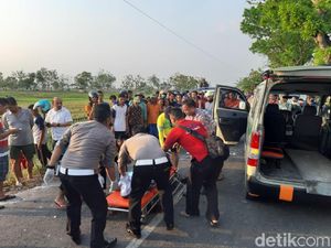 Dua Motor Tabrakan di Madiun, Kedua Pengendara Tewas