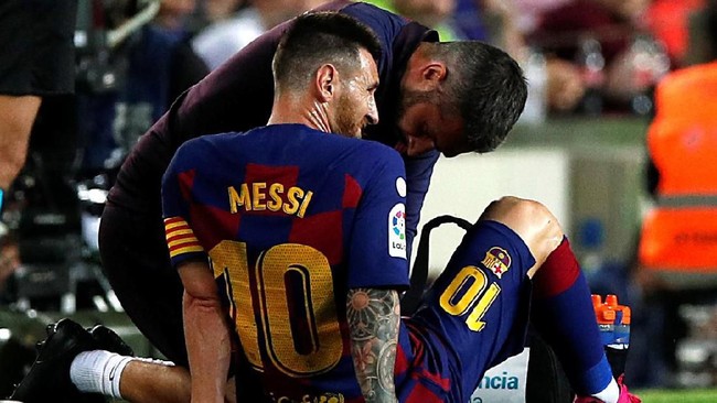 Lionel Messi kembali mengalami cedera (Foto: Albert Gea/Reuters) Lionel Messi kembali mengalami cedera (Foto: Albert Gea/Reuters)